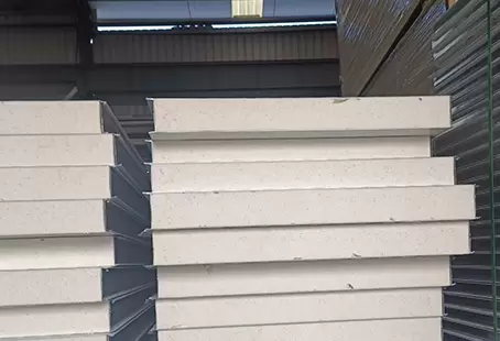 الألواح المركبة: عازل عالي الأداء لمحطة أبحاث في القطب الشمالي